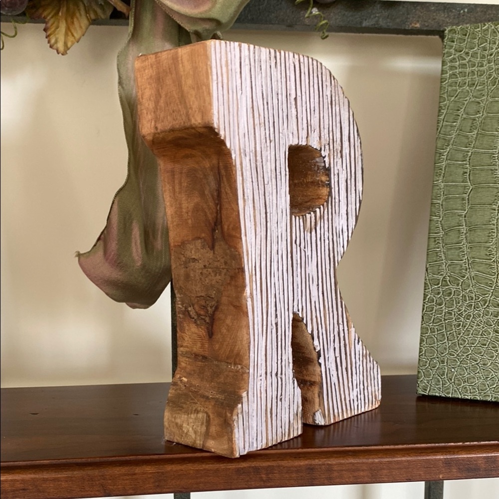 Rustic Wooden Letter R - Picture 2 of 5